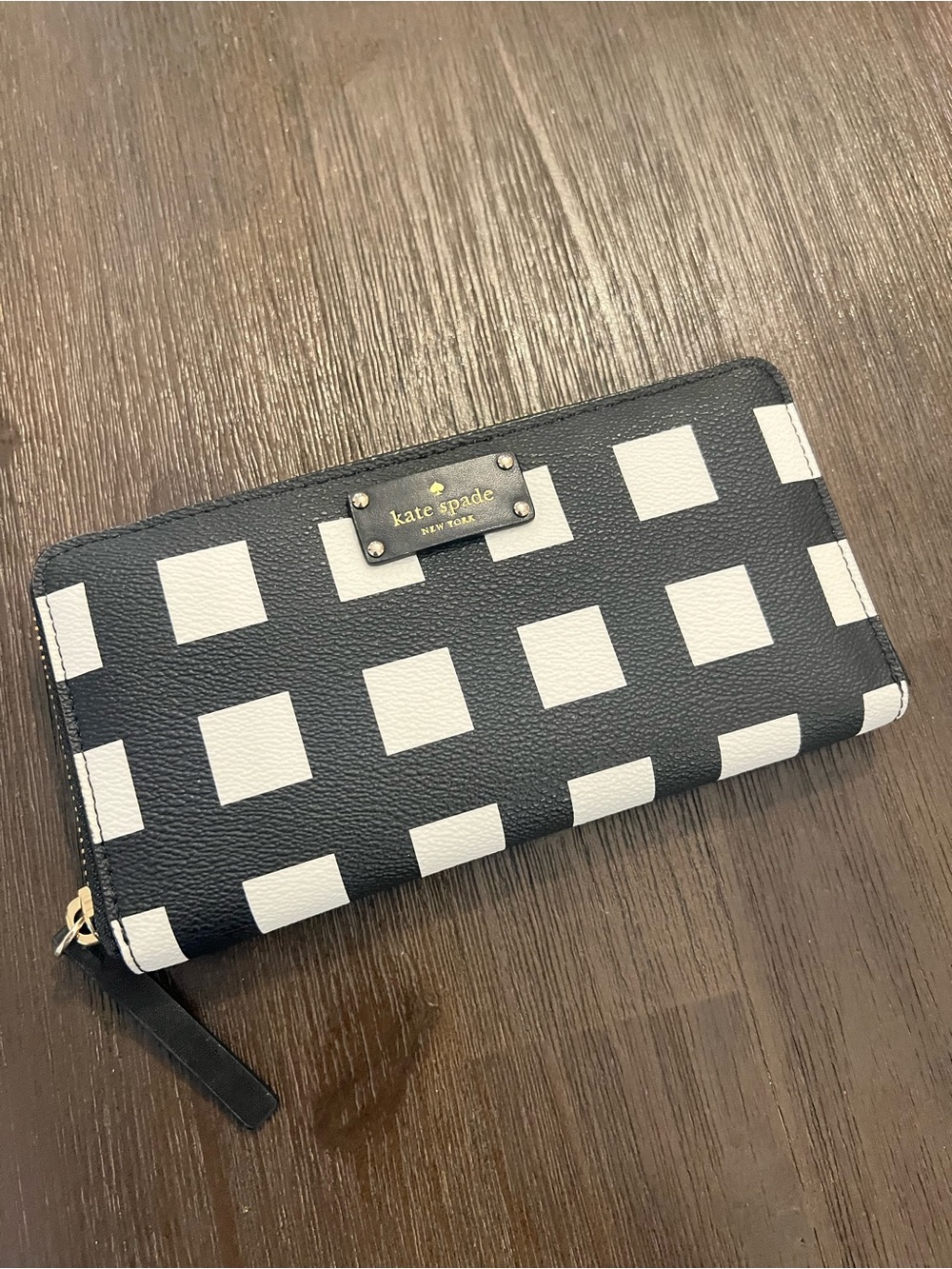 kate spade Black & White Square Check Zip Wallet